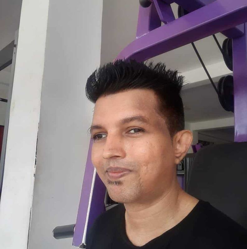 Gihan Darshana Wijayatilake - Groom from Minuwangoda