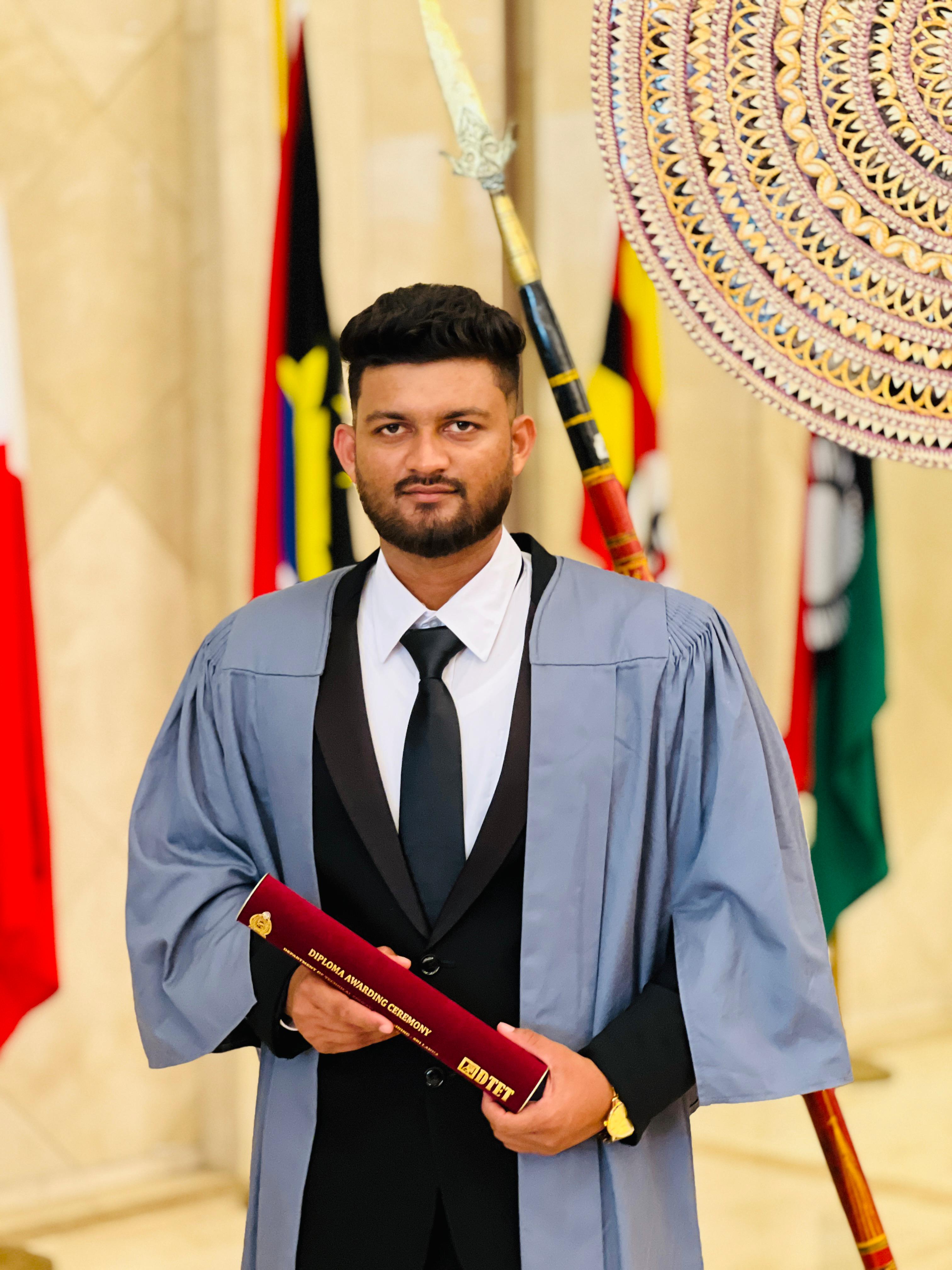 MUNASINGHE MUDIYANSELAGE DILSHAN MENAKA CHATHURANGA -Groom from Puttalam