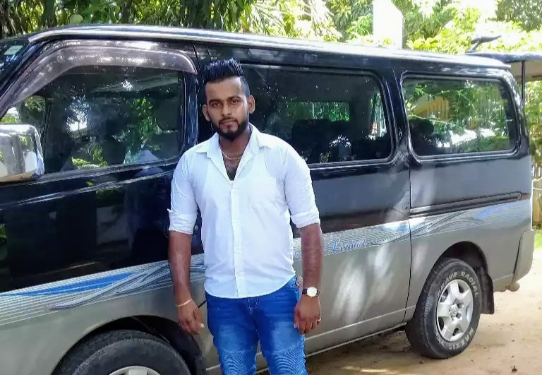 Lakshika  Madushanka -Groom from Gampaha