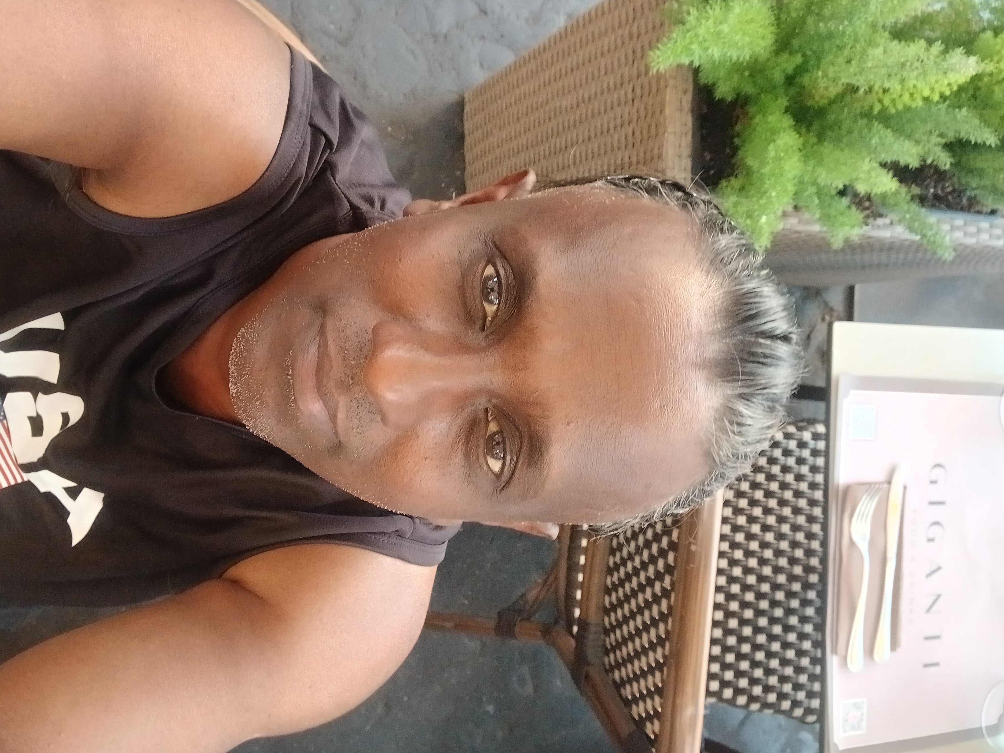 Tharaka Praboda Kalubovila -Groom from United Kingdom
