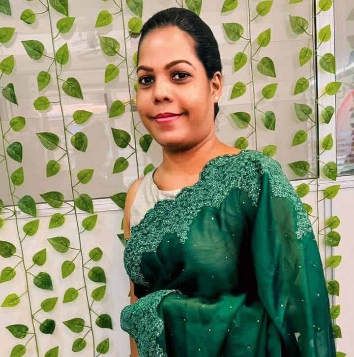 Ruwandinee Vithrana - Bride from Tangalle